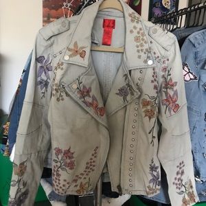 Moto Style Jean Jacket Embroidered. EUC